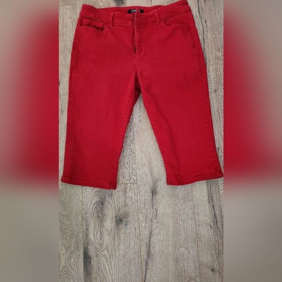 WOMEN'S CHAPS CAPRI STRETCH JEANS RED COLOR SIZE 14. - Picture 1 of 5